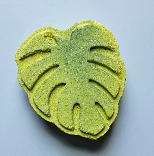 Monstera Leaf Bath bomb